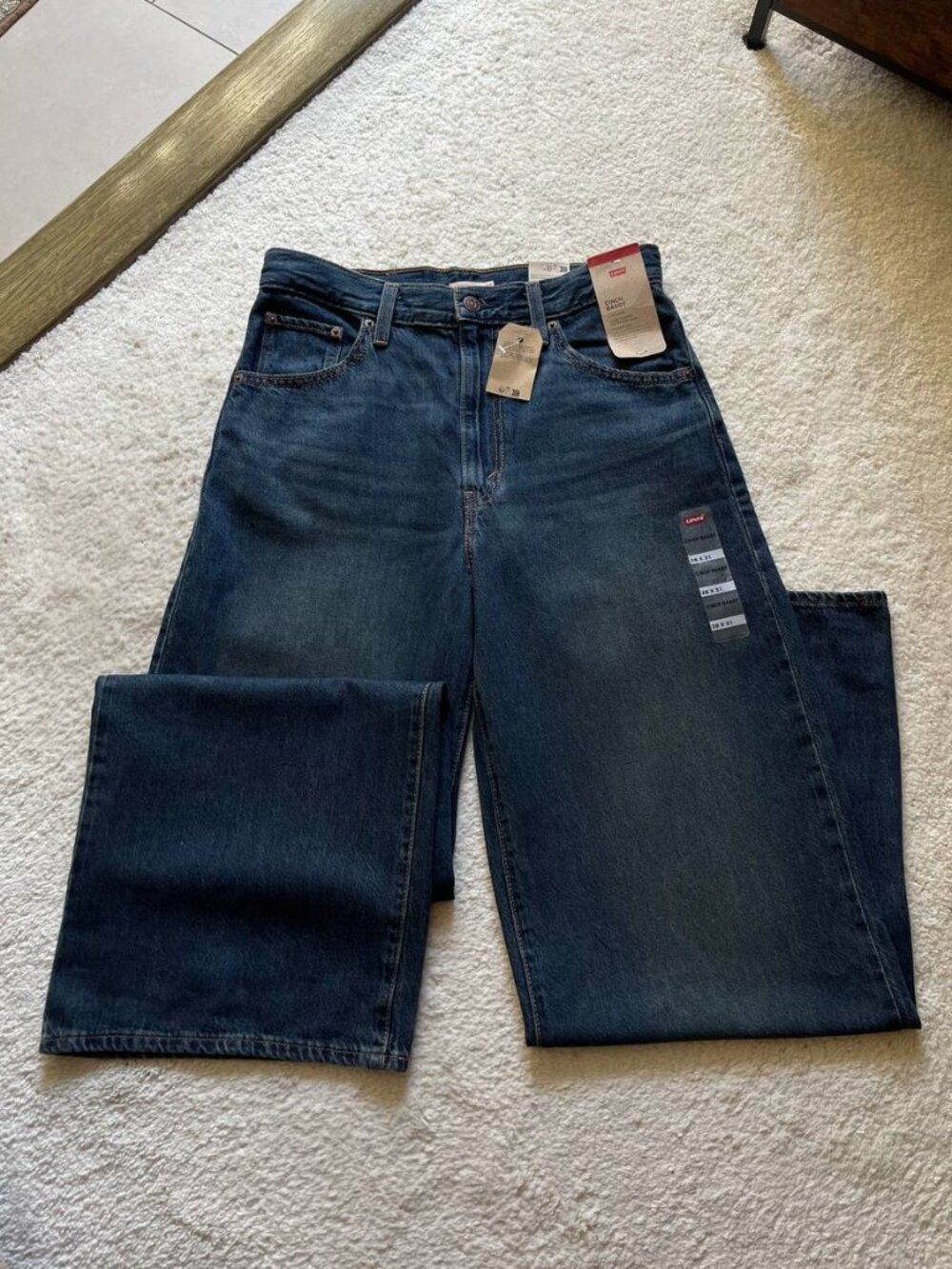 NWT Levi's Cinch Baggy High Rise Women's Jeans Size 28/31